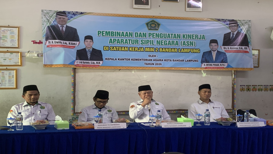 Tingkatkan Mutu ASN, Kepala Kemenag Kota Bandar Lampung Lakukan Pembinaan di MIN 2 dan Tekankan Penguatan Akidah Siswa