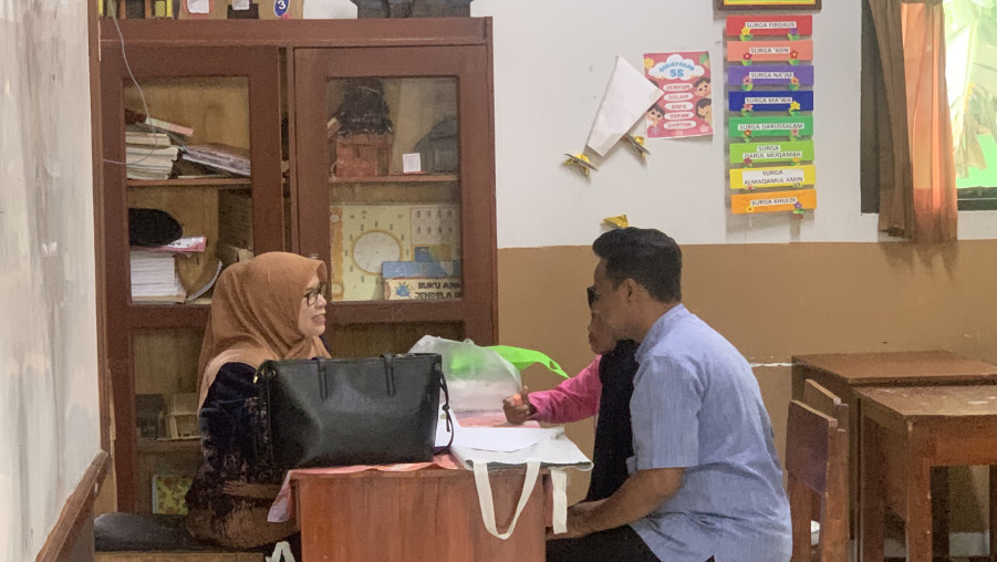 Bukan Hanya Ibu, Ayah Juga Hadir! MIN 2 Bandar Lampung Sukses Terapkan GEMAR Rapor, Wujudkan Keterlibatan Penuh Orang Tua