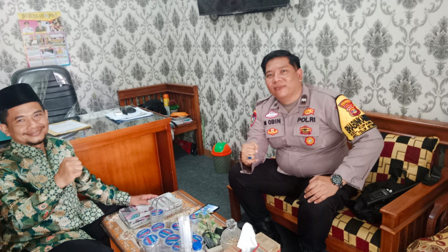 Sinergi Membangun Keamanan: MIN 2 Bandar Lampung Berkolaborasi dengan Bhabinkamtibmas