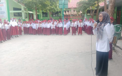 ST Najiah Sampaikan Tiga Kunci Sukses Saat Menjadi Pembina Upacara